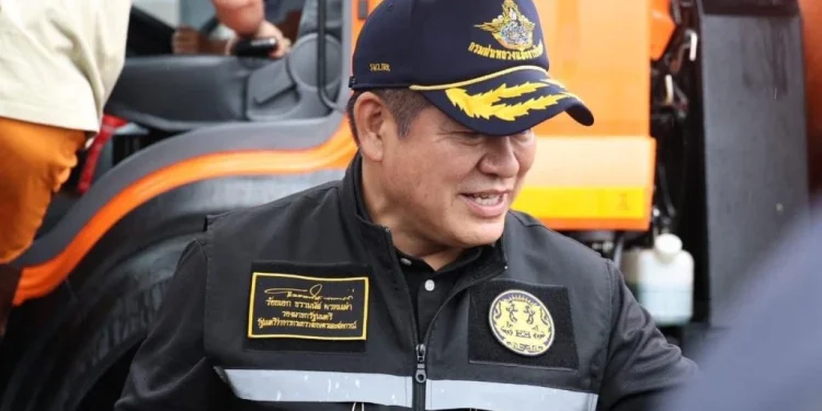 “ธรรมนัส” สั่งอ.ต.ก.ใช้เครื่องบินกรมฝนหลวงลำเลียงข้าว–น้ำดื่ม ช่วยชาวหาดใหญ่ประสบอุทกภัย