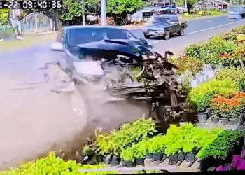 อดีตนักเรียนเหรียญทองแชมป์วิทย์ฯระดับชาติติดยาบ้า ขโมยกระบะหนีตำรวจ ชน 2 แม่ลูกดับ 1 สาหัส 1