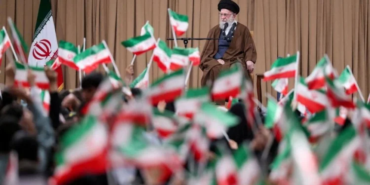 ยังไม่ยอมรามือ!เตหะรานกล่าวหาสหรัฐฯ-อิสราเอล กำลังวางแผนเด็ดหัวผู้นำสูงสุดอิหร่าน