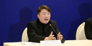 ขอเถียง! โฆษกปัดรัฐบาลบริหารน้ำท่วมผิดพลาดล่าช้า สั่งอพยพแล้ว ปชช.ไม่ไปเองเพราะคาดไม่ถึง ยัน รพ.มีไฟ-ข้าวพอ งงคนปล่อยเฟกนิวส์