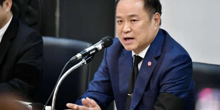 “อนุทิน” เตรียมลงสงขลาหลังประชุมมาตรการเยียวยา เมินตอบปมย้าย นอภ.หาดใหญ่-ศพทยอยโผล่