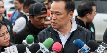 “อนุทิน” เร่งคืนร่าง-เยียวยาเหยื่อน้ำท่วม เคลียร์ใจ “นายกฯแป้น” แล้ว ลั่นขอรับผิดชอบทั้งหมดเอง