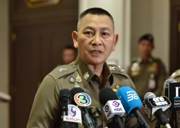 ผบ.ตร.เผยน้ำท่วมหาดใหญ่ดับ 110 ราย เร่งพิสูจน์เอกลักษณ์ 20 ศพนิรนาม ส่งชุดพิเศษเคลียร์เขต 8 ย้ำทุกคนต้องอยู่ใต้กฎหมาย