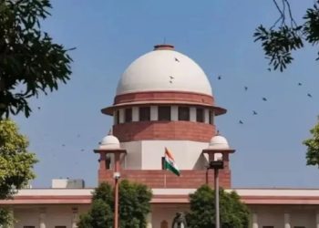 राजनीतिक पार्टी के नियमों को लेकर दायर हुई याचिका, सुप्रीम कोर्ट ने चुनाव आयोग को भेजा नोटिस