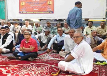 डीटीसी से सेवानिवृत्त कर्मचारियों का फूटा गुस्सा, पकड़ी आंदोलन की राह