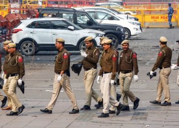 दिल्ली में सुरक्षा बढ़ी, एयरपोर्ट, मेट्रो व रेलवे स्टेशन पर विशेष निगरानी