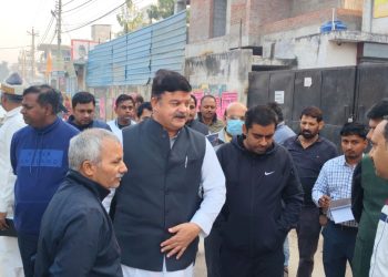 साकेतपुरी कॉलोनी से हटेगा अतिक्रमण, नालियों पर लगेगी स्लैब