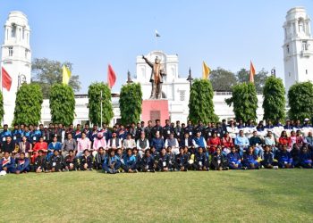 Delhi Assembly Commemorates 150th Jayanti of Bhagwan Birsa Munda, Welcomes Tribal Youth and Paramilitary Officers