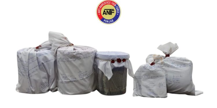Punjab Police Busts Major Drug Smuggling Network, Arrests Tarn Taran-Based Smuggler, Seizes 5KG Heroin and ₹6.5L Drug Money