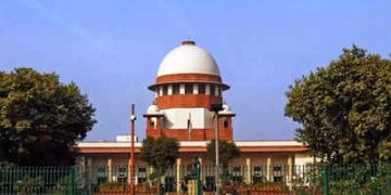 ऐतिहासिक क्षण: चीफ जस्टिस की बेंच में बैठे विदेशी जज