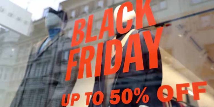Black Friday Sees $8.6 Billion Online Sales As Shoppers Avoid Braving Cold
