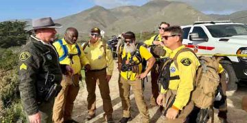 Canadian Man Dies Trying To Save 5-Year-Old Daughter Who Swept Into Ocean, Child Still Missing