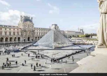 Weeks After Louvre Heist, Thieves Steal Jewellery Up To $1.2 Million In France