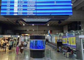 Several international airlines cancel flights from Venezuela after US safety warning