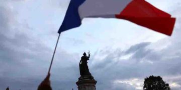 2 French Cops Charged With Raping Woman In Custody