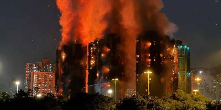 Hong Kong Fire Puts Its Iconic Bamboo Scaffolding Under Scrutiny