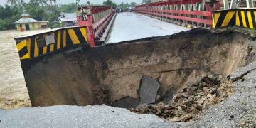 Indonesia rocked by 6.3-magnitude earthquake amid flash floods, landslides