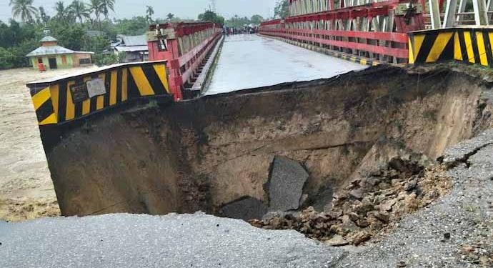 Indonesia rocked by 6.3-magnitude earthquake amid flash floods, landslides