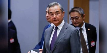 Beijing urges France to back one-China policy during feud with Japan