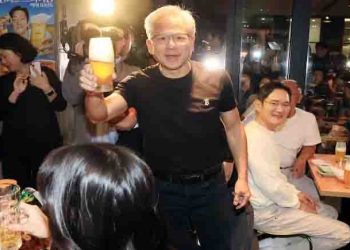 K-Beauty, K-Pop, Fried Chicken: What Happens When APEC Meets Korean Culture