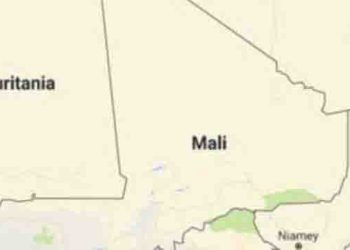 France urges nationals to leave Mali as soon as possible