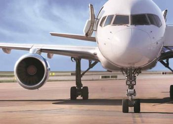 Airlines cancel Venezuela flights after FAA warns of rising security risks