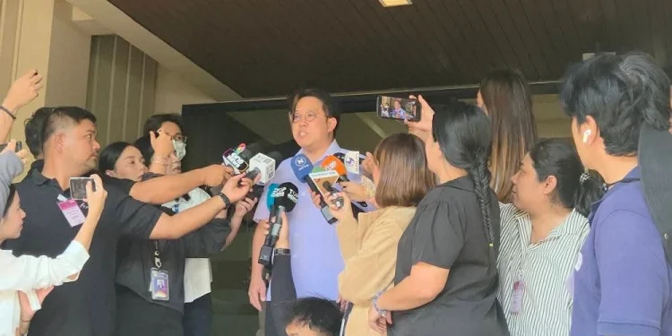 “พัฒนา” เมิน “โจ๊ก” ปูดน้ำท่วมตายเป็นพัน ชี้ตัวเลข 140 รายผ่านขั้นตอนถูกต้อง ใบมรณบัตรหลักฐานชัด