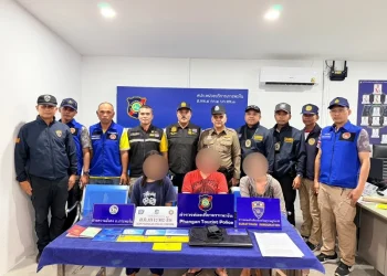 ตำรวจรวบสองชาวรัสเซีย ลักลอบเปิดบังกะโลเถื่อนให้บริการวันละ 500 บาท