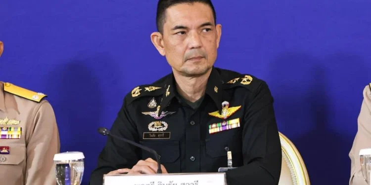 โฆษก ทบ. จี้นานาชาติจับตา “เฮง รัตนา” ผอ. CMAC กัมพูชา เผยแพร่ข้อมูลเท็จ บ่อนทำลายความไว้วางใจและสันติภาพในภูมิภาค