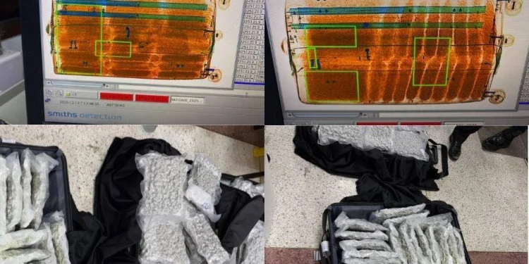 รวบคู่ชาย/หญิงชาวเกาหลี ขนกัญชาขึ้นเครื่องบินเชียงรายเข้ากรุงจ่อมุ่งหน้าลอนดอน 1 รวบคู่ชาย/หญิงชาวเกาหลี ขนกัญชาขึ้นเครื่องบินเชียงรายเข้ากรุงจ่อมุ่งหน้าลอนดอน