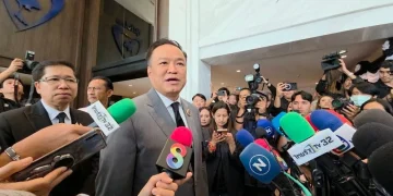 นายกฯ ถก สมช.จ่อสกัดยุทธภัณฑ์เข้าเขมร เมินแจงนานาชาติเหตุภาพชัดยิงจรวดเป็นซีรีย์ เฟี้ยวฟ้าวชัดเจน