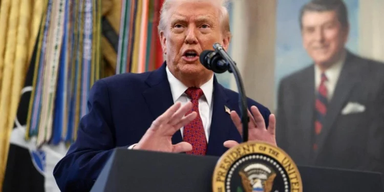 ‘ทรัมป์’ ประกาศให้ ‘เฟนทานิล’ เป็น ‘อาวุธทำลายล้างสูง’ ปูทางยกระดับกวาดล้างแก๊งค้ายาเสพติด