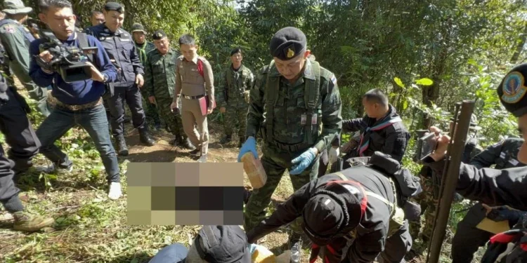 วิสามัญเป็นผีเฝ้าป่า 3 ศพ! ทหารพรานปะทะแก๊งขนยาชายแดนแม่อาย ยึดยาบ้าอีกครึ่งล้าน