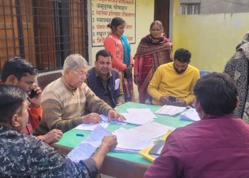 विशेष प्रगाढ़ पुनरीक्षण अभियान स्थिति जानने बूथों पर पहुंचे अयोध्या विधायक वेद प्रकाश गुप्ता