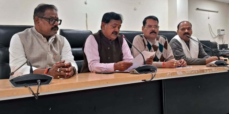 रामनगरी में 19 दिसंबर को जुटेगा वैश्विक वैश्य समाज, अंतर्राष्ट्रीय वैश्य महासम्मेलन की राष्ट्रीय कार्यसमिति का होगा आयोजन 1 रामनगरी में 19 दिसंबर को जुटेगा वैश्विक वैश्य समाज, अंतर्राष्ट्रीय वैश्य महासम्मेलन की राष्ट्रीय कार्यसमिति का होगा आयोजन