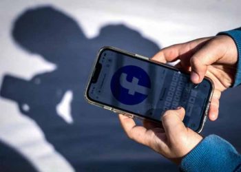 Australia begins global drive to restrict social media access for children