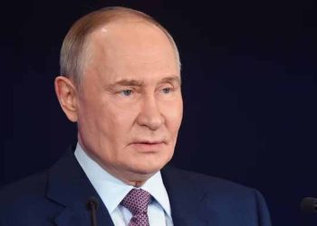 EU, G7 plot full maritime ban to choke off Russian oil revenue: Report