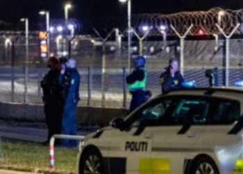 Lithuania capital airport closes again over balloons