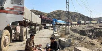 How trade war with poor Afghanistan is bleeding Pakistan