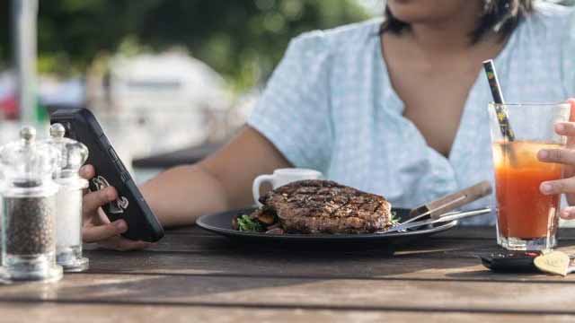 She fell in love with ChatGPT, then she ghosted it 1 She fell in love with ChatGPT, then she ghosted it