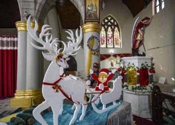 Merry Christmas 2025: Best wishes and messages to send to your loved ones