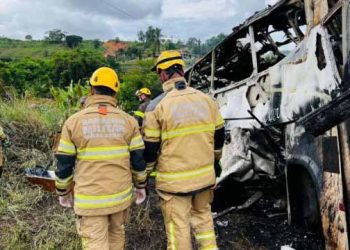 Brazil bus crash| At least 11 killed as bus crashes head-on into truck in southern Brazil