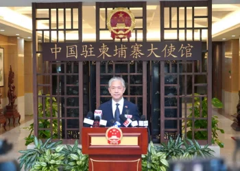 ทูตจีนในกัมพูชาถกรองนายกฯและรัฐมนตรีกัมพูชา หลังสื่อจีนจัดหนักขุดคุ้ยเหตุสาวจีนเร่ร่อนในสีหนุวิลล์