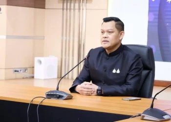 “ธนกร”สั่งอุตสาหกรรมจังหวัดคุมเข้มรง.กำจัดแบตฯเถื่อนทั่วปท. ส่งรายงานผลภายใน 1เดือน