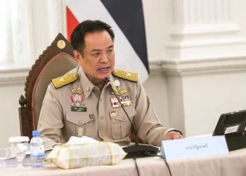 “อนุทิน​” นั่งหัวโต๊ะขับเคลื่อนภารกิจ มท. ย้ำต้องเป็นกลางช่วงเลือกตั้ง ยัน 3 ปีแยกชัดไม่เคยขอให้ใครช่วย