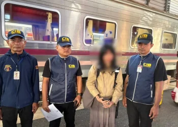 ปคม.รวบวัยรุ่นสาวสร้างตัว เอเย่นต์บุหรี่ไฟฟ้ารายใหญ่ภาคใต้