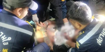 ทาสยาทรพีคลั่งแทงแม่ดับอนาถคาร้านก๋วยเตี๋ยวก่อนแทงคอตัวเองสาหัส