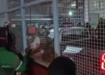 ศาลแขวงปทุมวันให้ประกัน รปภ.สนามม้า ทำร้ายร่างกายไรเดอร์สาว