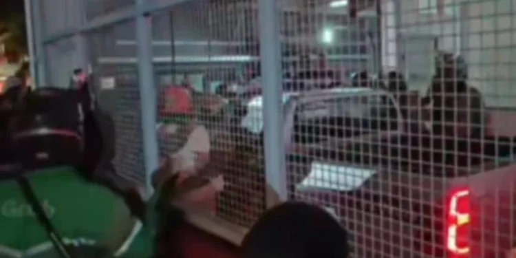 ศาลแขวงปทุมวันให้ประกัน รปภ.สนามม้า ทำร้ายร่างกายไรเดอร์สาว