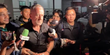 สอบเครียดเขยฝรั่งวัย 58 อ้างภรรยาถูกยิงดับเป็นอุบัติเหตุ หลังทะเลาะยื้อแย่งปืนกระสุนลั่น